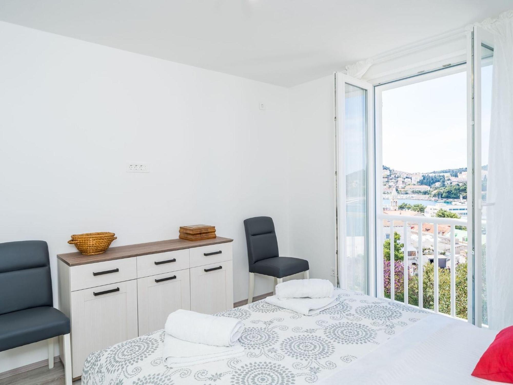 Apartment Cvjetkovi - Two Bedroom Apartment With Terrace And Sea View Dubrovnik Exterior foto